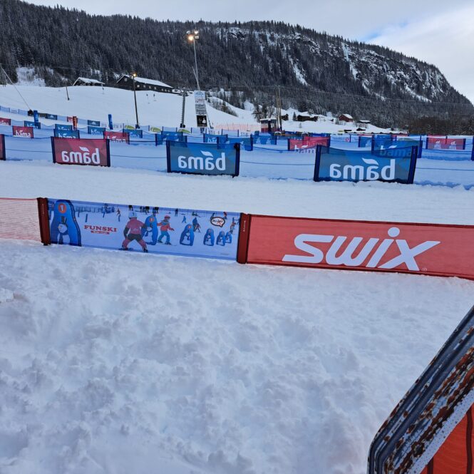 Sieť s plnou potlačou 1,2m x 10m komplet s tyčami - Image 2